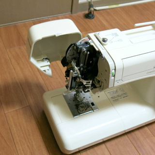 美品 ジャノメ コンピューターミシン S7800 説明書 付属品完品 もちろん実働です。の画像