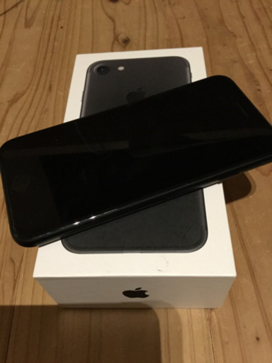 iphone7 128G simフリー　ほぼ新品