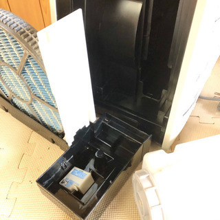 SHARP シャープ KI-EX55-W 加湿空気清浄機の画像