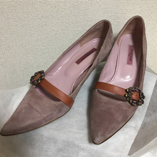 クチュールモード ビジューバックル付 ポインテッドパンプスの画像