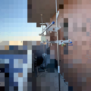 突っ張りタイプ洗濯物干しの画像