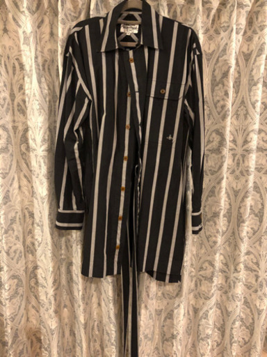 ヴィヴィアンウエストウッドのロングシャツ