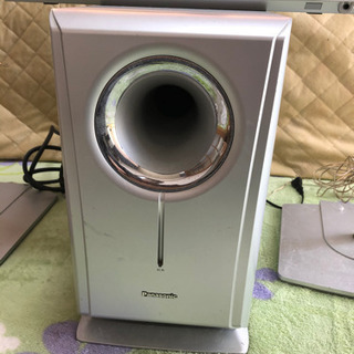 Panasonicのホームシアター用のアンプとスピーカーです。の画像