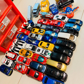 タカラトミー　トミカ　トミカ収納ケース　日産セレナの画像