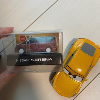 タカラトミー　トミカ　トミカ収納ケース　日産セレナの画像