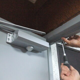 未経験歓迎⭐︎手に職を‼︎サッシ・建具取り付け、内装系のドア仕事全般の画像