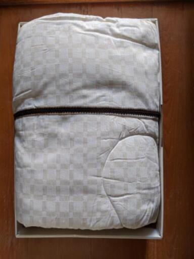 【新品・再値下げ】　肌掛布団