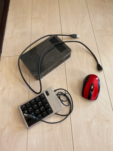 マウス，テンキー，ハードディスク