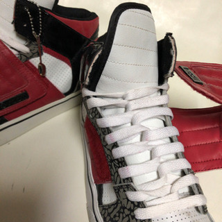 RADII TIMELESS DELUXE BLACK RED 28cmの画像