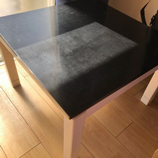 こたつテーブルの画像