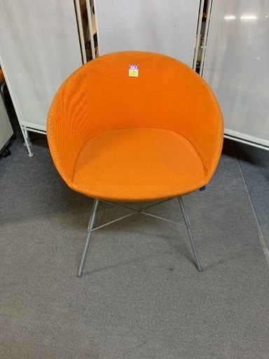 カラフルで可愛い椅子　エルモチェア　中古　在庫あり