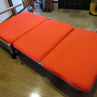ソファーベッドの画像