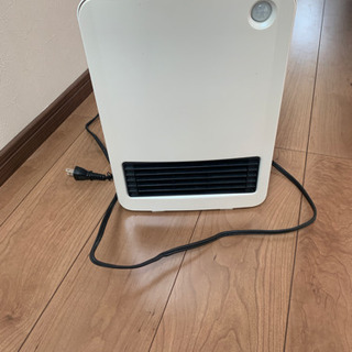 人感センサー付セラミックファンヒーターの画像