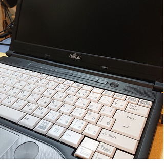 13.3インチ Core i5 Windows10　富士通ノート...