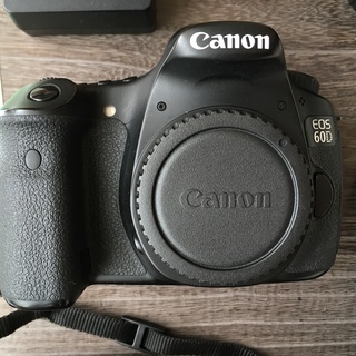 Canon デジタル一眼 EOS 60D レンズキット EF-S18-135mmの画像