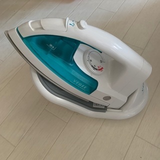 アイロン　美品