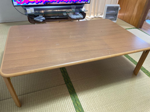 テーブル