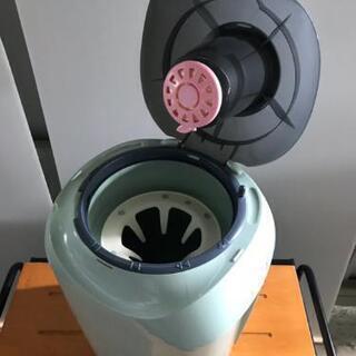 取引中あ☆コンビ オムツポットゴミ箱☆の画像