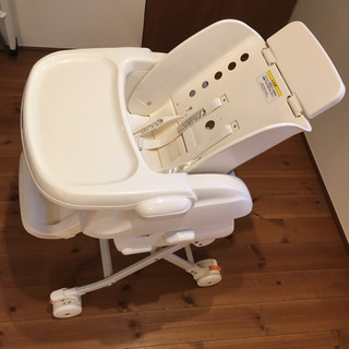 お値下げ！！コンビ　ハイローチェア☆ 洗い替えカバー付きの画像