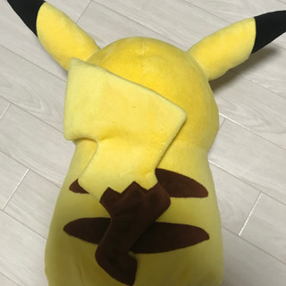 ポケモンセンター　ピカチュウ　ぬいぐるみの画像