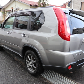 エクストレイル　☆大人気後期型☆　車検受け渡し可能　10万km まだまだ走ります！ 切り替え式4WD SUV 　サーフィン等々ワイルドな貴方に♪の画像