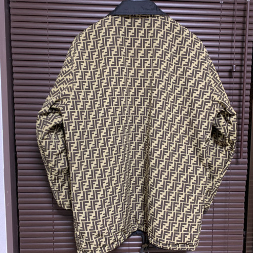 【美品】FENDI リバーシブルブルゾン