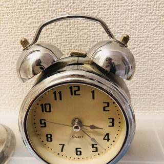 お取引確定＊拡大鏡付き鏡＆目覚まし時計、まとめてお譲りします。の画像