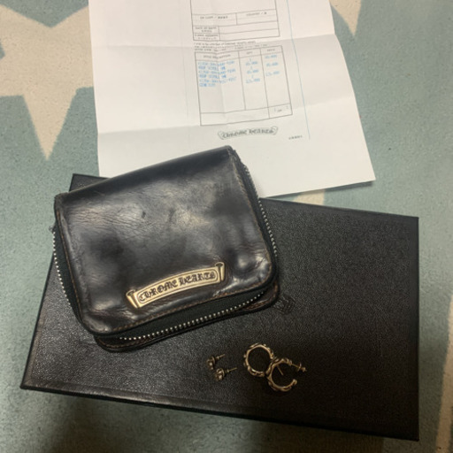 クロムハーツ　ピアス　二つ折り財布