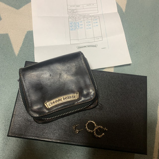 クロムハーツ ピアス 二つ折り財布