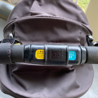 両対面式コンビ A型ベビーカーの画像