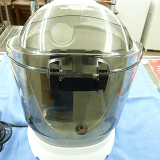 デロンギ エスプレッソ・カプチーノメーカー 白 コムサデモードロゴ入り EC-200N-W コーヒーメーカー　西岡店の画像