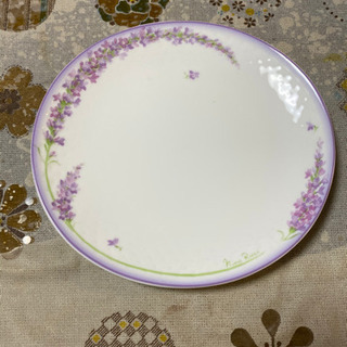 新品箱入り✨NINA RICCIのケーキ皿５枚セットの画像