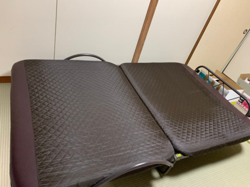 決まりました。　パイプベッド