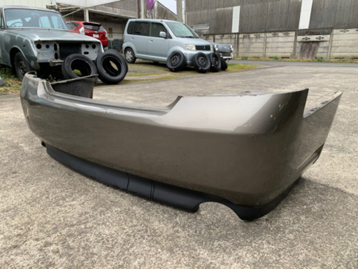 Y50 フーガ　リアバンパー　中古品
