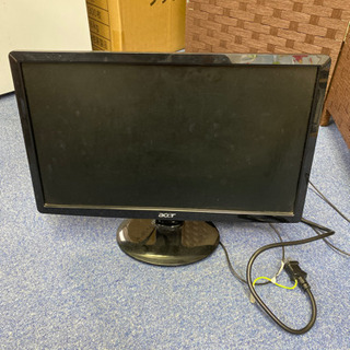 acer  LCD Moniter 問題なく使えてます