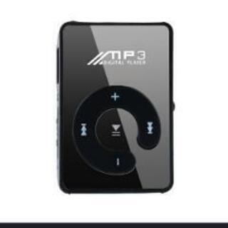 中国製ヘッドホン4本、ＳＤプレーヤーセットの画像