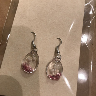 ピアス