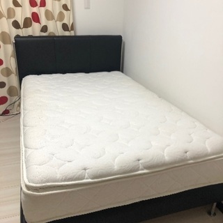 セミダブルベッドの画像