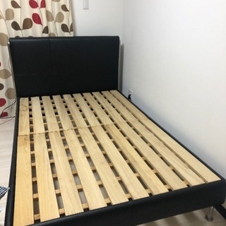 セミダブルベッドの画像