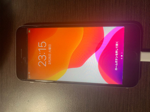 iPhone6S 指紋認証可能　SIMロック解除済み