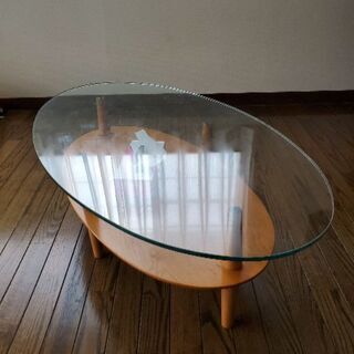 ガラス楕円テーブル の画像