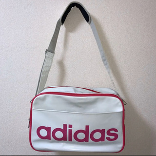 エナメルバック adidas ピンク