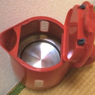 美品！電気ケトル、ポットです。の画像