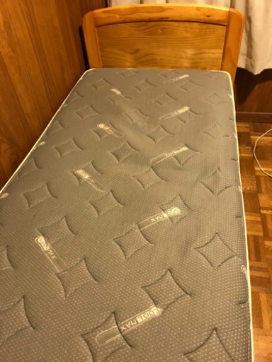 シングルベットとマット　ニトリ