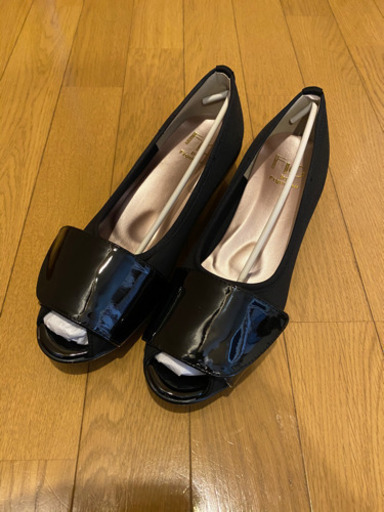 【新品】パンプス　25センチ　つま先エナメル