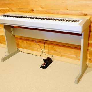電子ピアノ YAMAHA P-140　あげます