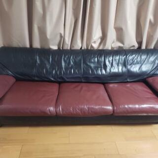 お譲りします 定価32万円カリモク総革2トーントリプルソファ カ...