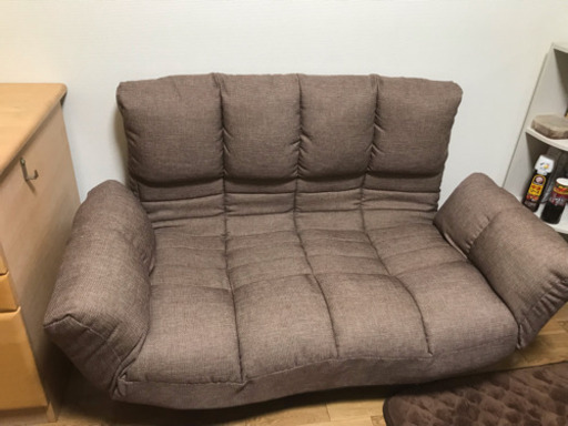 単身者向きの家具など出品してます。