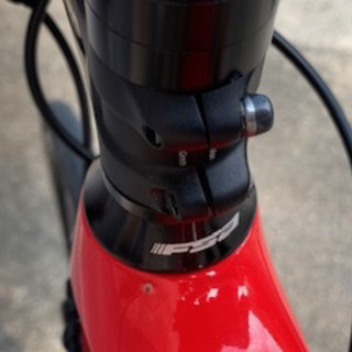 トレック TREKエモンダSL5赤サイズ54