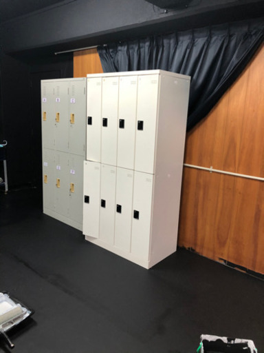 備品！７６０００円の８扉ロッカーを２６０００円